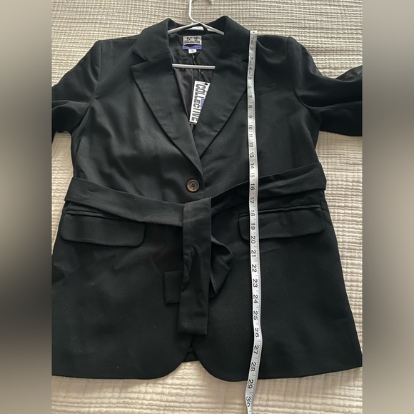 NWT Future Collective Kahlana Barfield Brown x Target Black Tie Front Blazer Med - Picture 8 of 10
